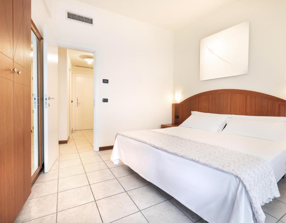 Hotel Bellevue Beach - Sul Mare Мілано-Маріттіма Екстер'єр фото